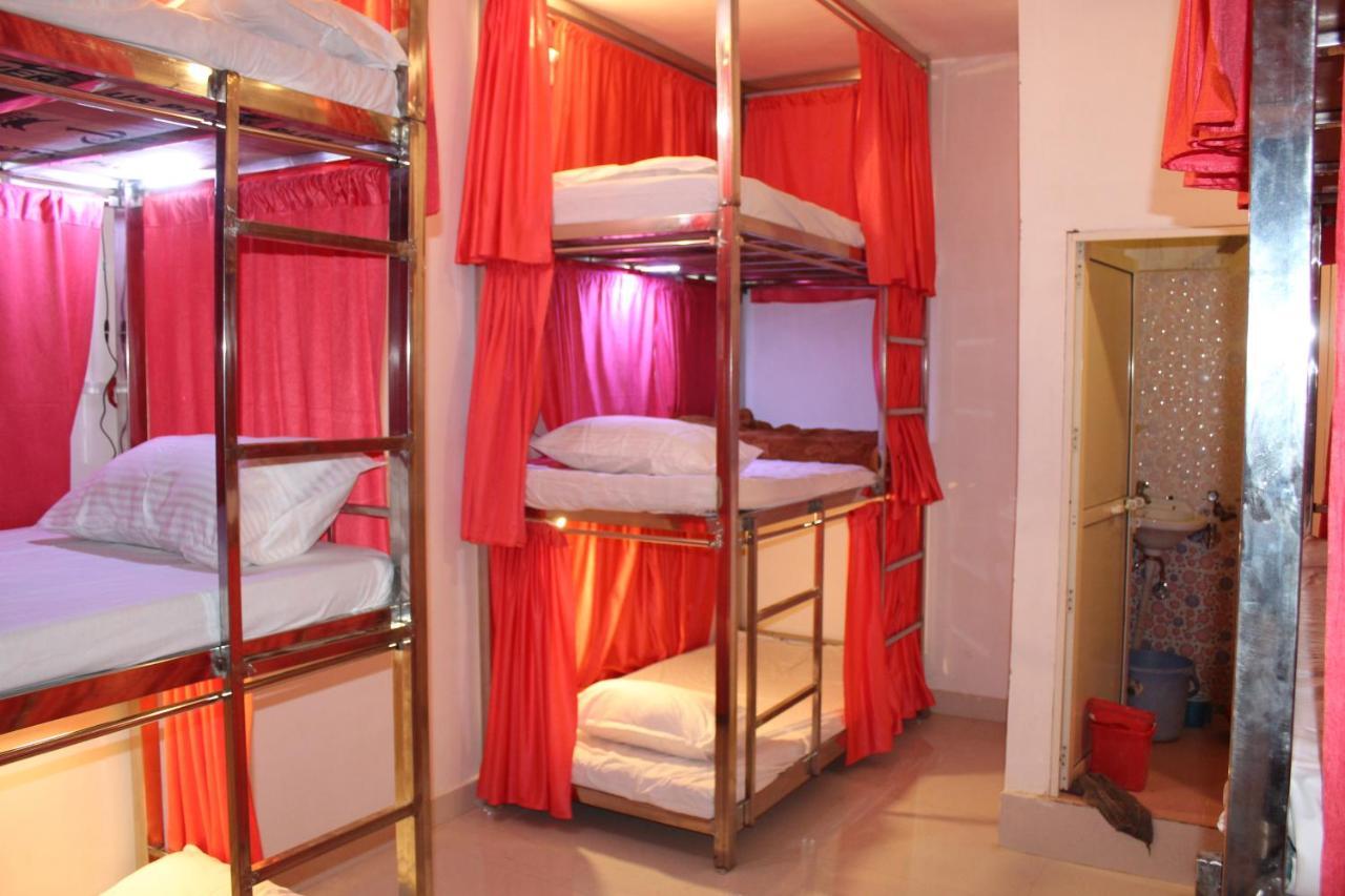 Sunset Backpackers Hostel Orchha Bagian luar foto