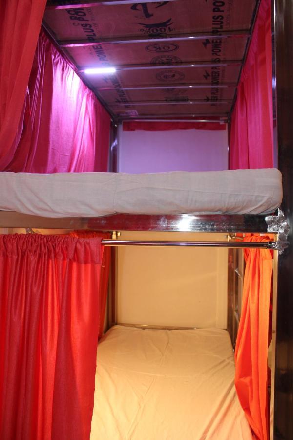 Sunset Backpackers Hostel Orchha Bagian luar foto