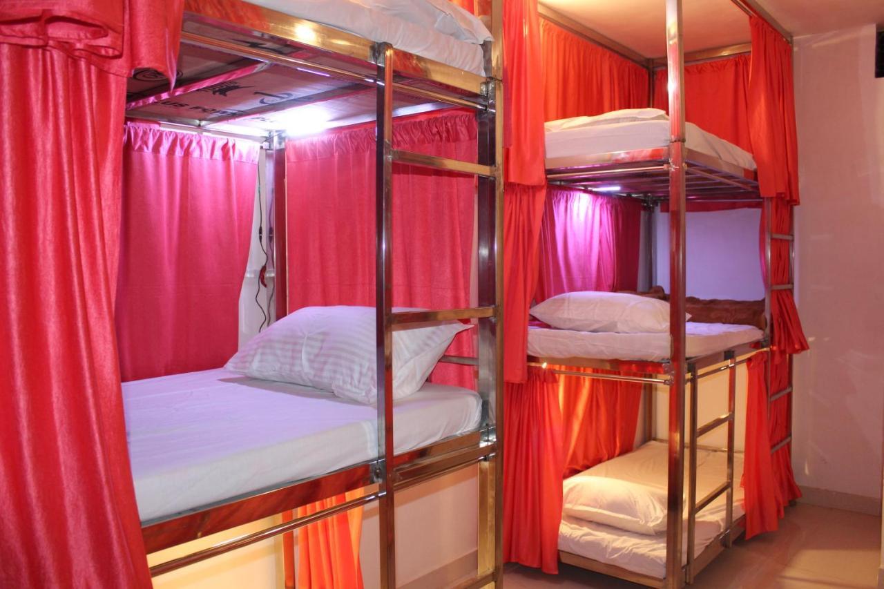 Sunset Backpackers Hostel Orchha Bagian luar foto