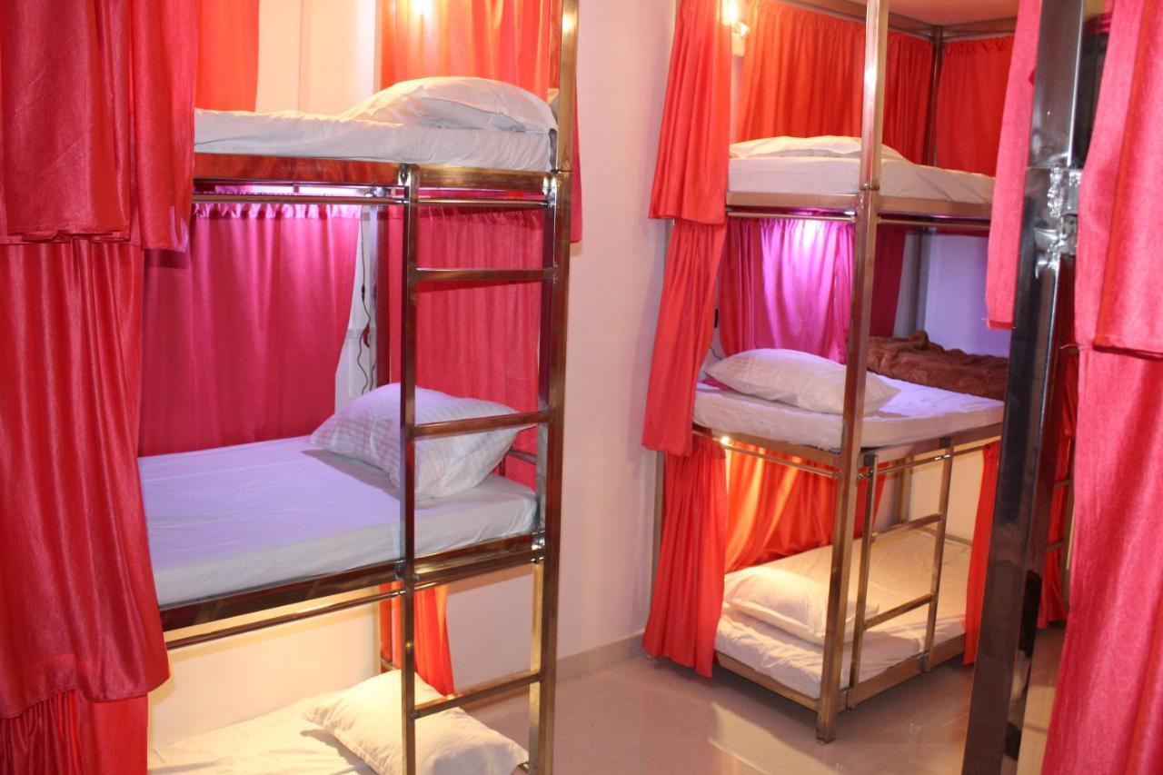 Sunset Backpackers Hostel Orchha Bagian luar foto