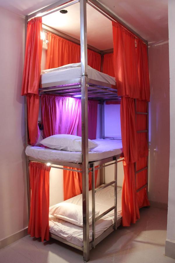 Sunset Backpackers Hostel Orchha Bagian luar foto